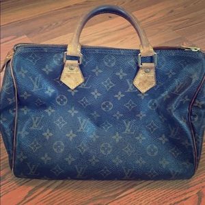Authentic Louis Vuitton 30 Speedy